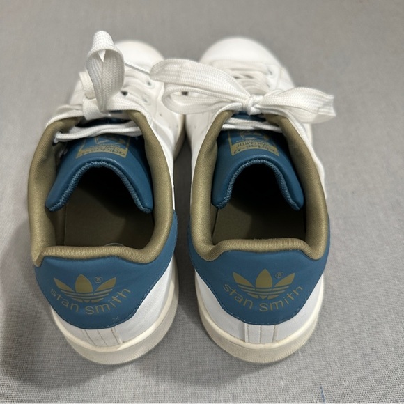 Adidas Sam Smith size 5.5 sneakers, white/blue low top sneakers, leather - Picture 4 of 8